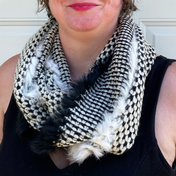 Melanie Lyne Knit Rabbit Fur Infinity Scarf - Picture 5 of 10